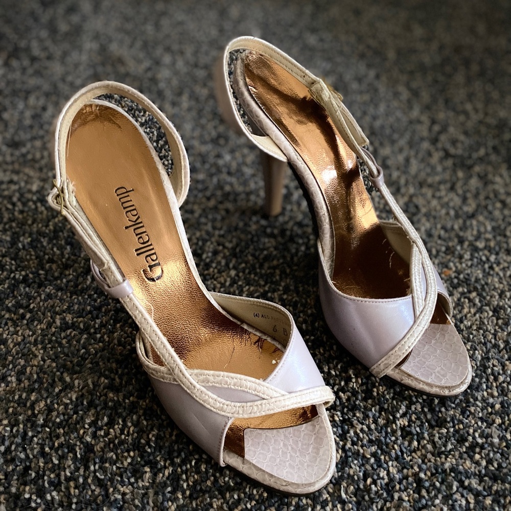 GallenKamp Vintage 90s Open Toed Pearl & Lavender Heels